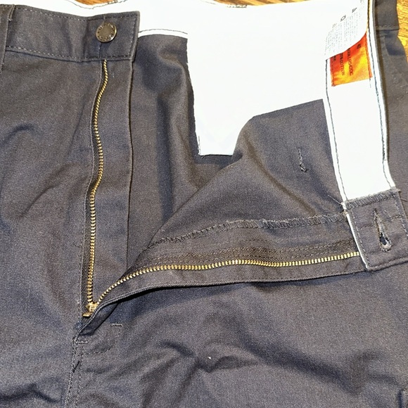 Dickies Cargo Shorts - Picture 2 of 10